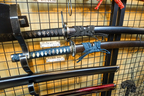 刀剣などを扱う秋葉原で有名な武器防具屋『武装商店』のフォトレポート_00944