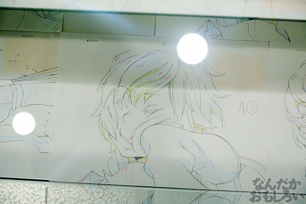 ヘスティア様のあんな顔やこんな顔も…『ダンまち』展示会が秋葉原で開催中!サイン入り等身大パネルやたくさんの原画を展示03336