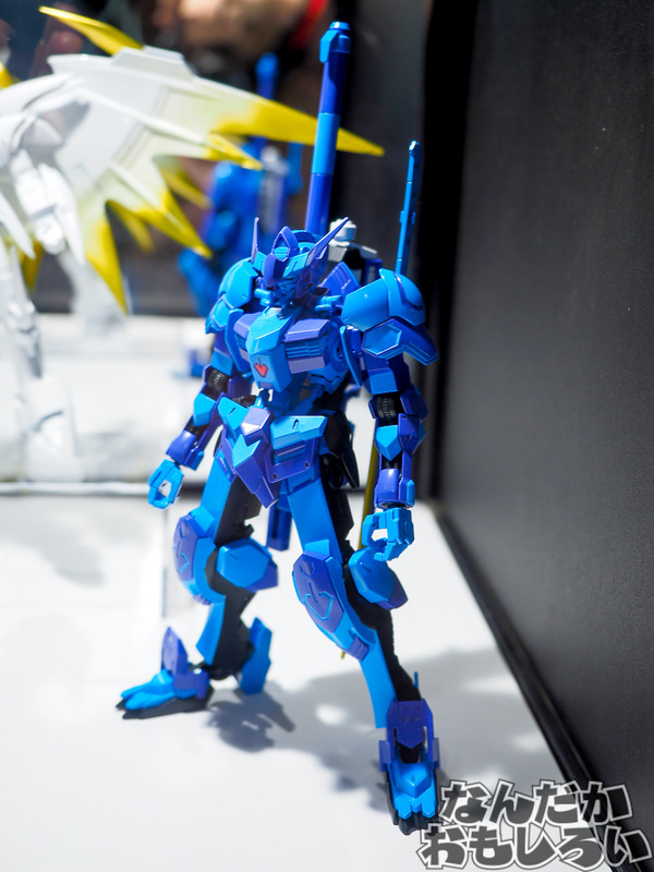 『ガンプラEXPO2016』有名人がカラーリングしたこだわりのガンダムを展示！0065