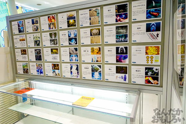 ヘスティア様のあんな顔やこんな顔も…『ダンまち』展示会が秋葉原で開催中!サイン入り等身大パネルやたくさんの原画を展示03339