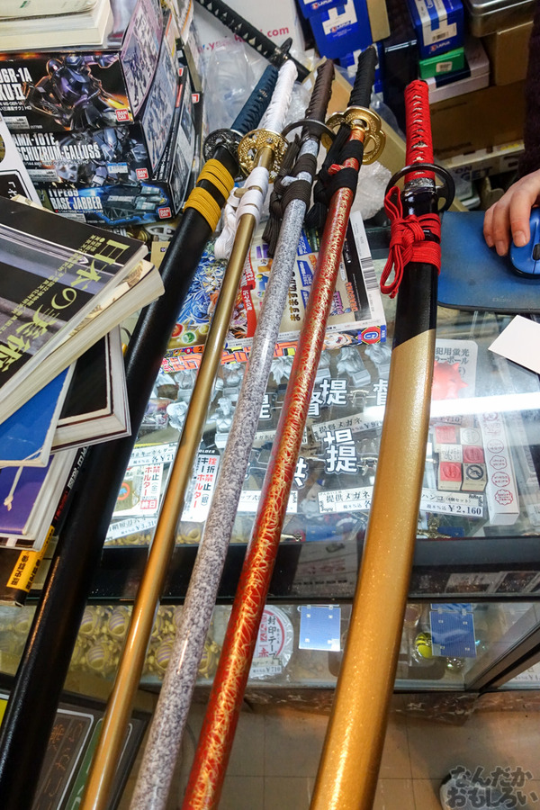 刀剣などを扱う秋葉原で有名な武器防具屋『武装商店』のフォトレポート_00954