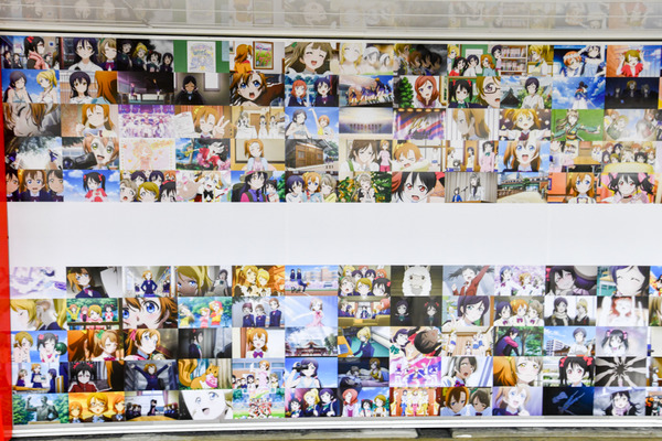 『ラブライブ！』大規模広告が新宿地下のメトロプロムナードに登場！15