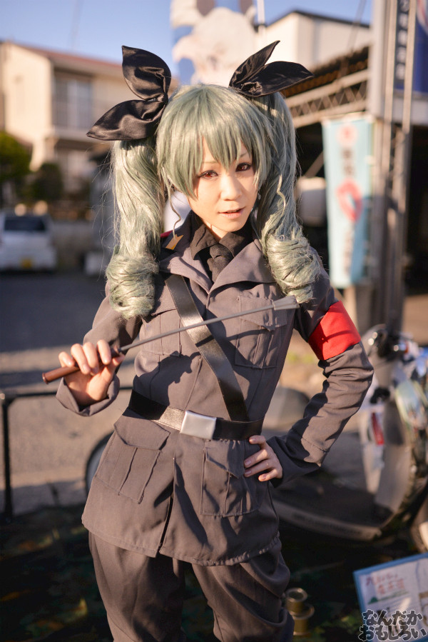 ガルパン痛車や実物大戦車模型をバッグにレイヤーさんを撮影!『第18回大洗あんこう祭』コスプレフォトレポート_0014