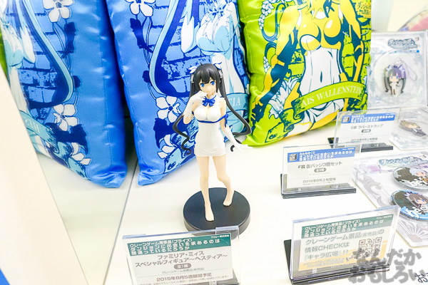 ヘスティア様のあんな顔やこんな顔も…『ダンまち』展示会が秋葉原で開催中!サイン入り等身大パネルやたくさんの原画を展示03347