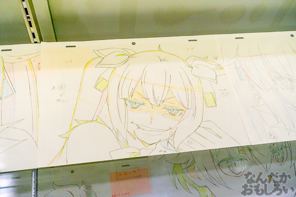 ヘスティア様のあんな顔やこんな顔も…『ダンまち』展示会が秋葉原で開催中!サイン入り等身大パネルやたくさんの原画を展示