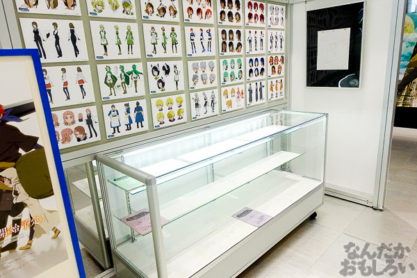 ヘスティア様のあんな顔やこんな顔も…『ダンまち』展示会が秋葉原で開催中!サイン入り等身大パネルやたくさんの原画を展示03324