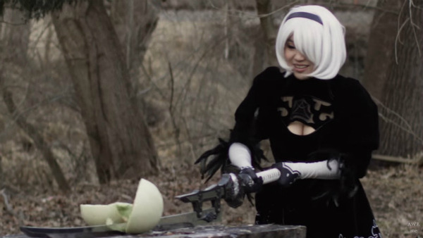 『ニーア オートマタ』海外の鍛冶職人、大型剣「白の約定」をリアルに制作！_073207