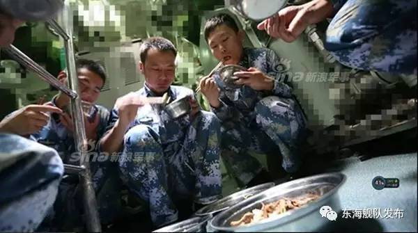 中国の潜水艦と食事_5