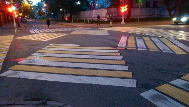 ロシアの横断歩道_4