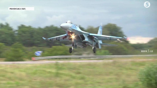 Su-27 道路標識_2