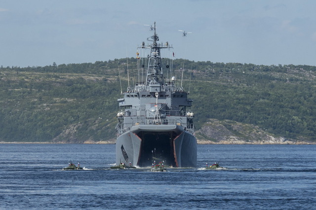 ロプーチャ級揚陸艦