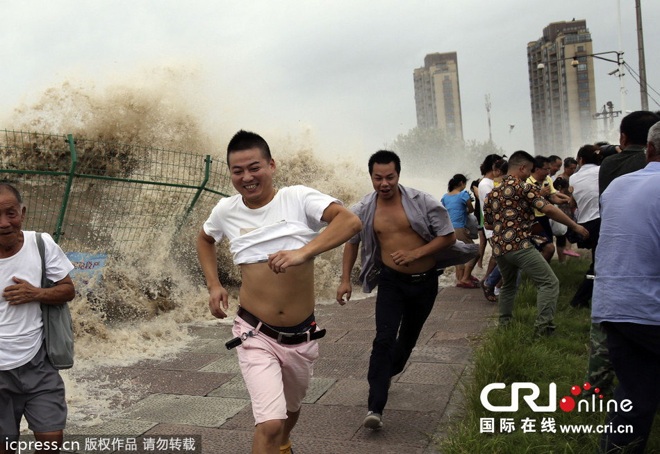 銭塘江大逆流、今年も被害者多数―中国