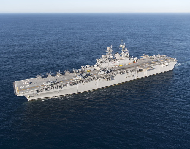 アメリカ級強襲揚陸艦