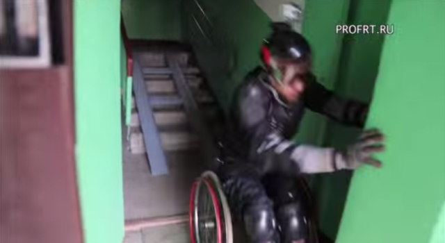 ロシアと車いす_3