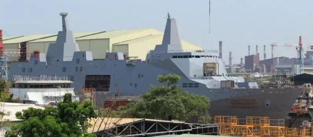 ドック型揚陸艦玉山級_9