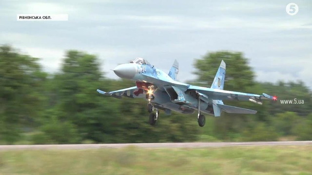 Su-27 道路標識_3