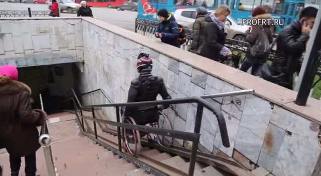 ロシアと車いす_5
