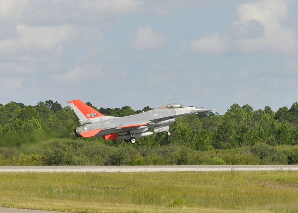 QF-16_3