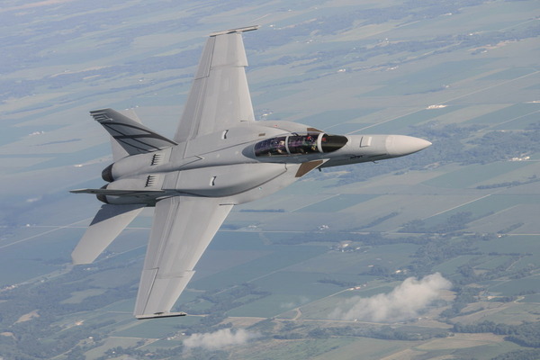 改良型FA-18_1