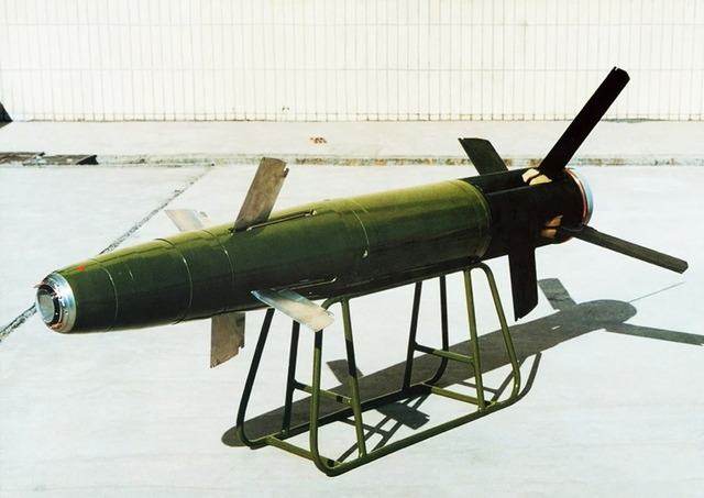 GP-1 155mmレーザー誘導砲弾_3