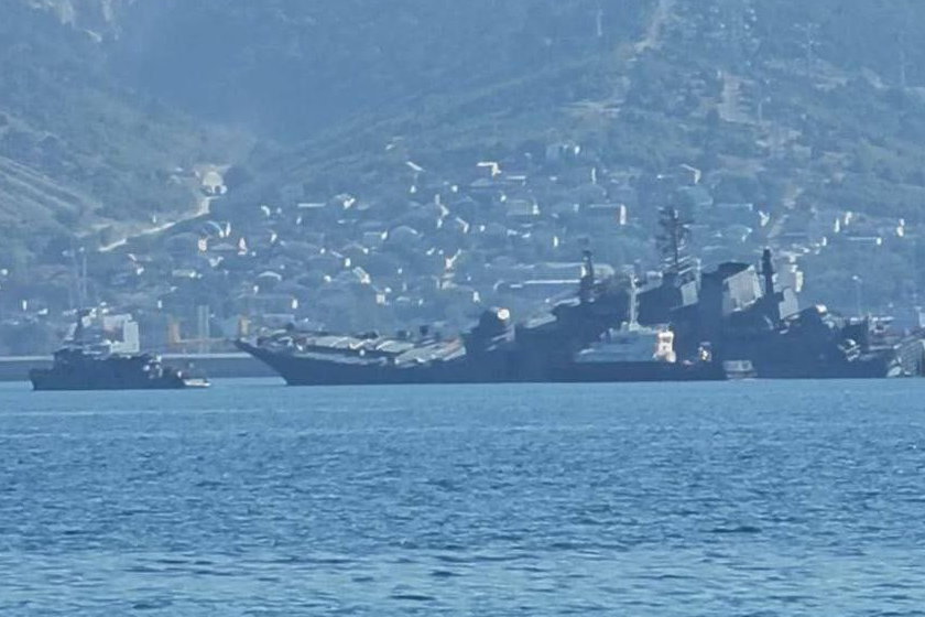 ロシア海軍の大型揚陸艦、ドローン攻撃で中破する被害