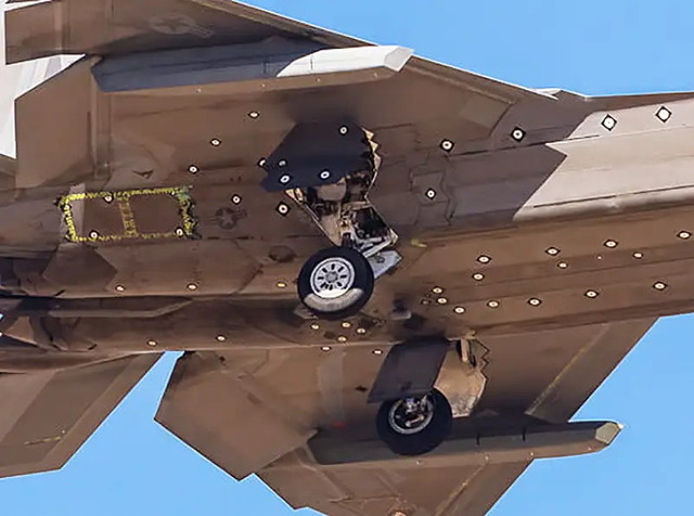 F-22_stealthPod_7
