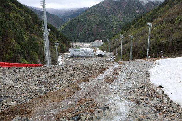 加里王山のアルペン競技場_1