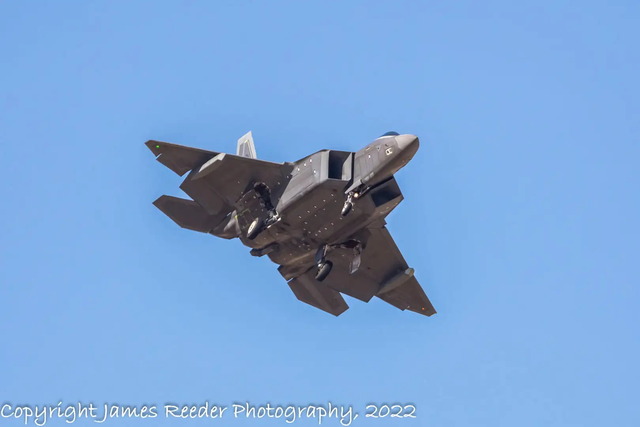 F-22_stealthPod_1