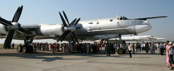 Tu-95_12