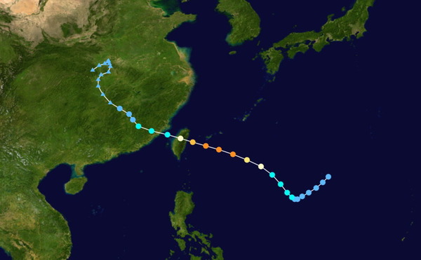 蓮娜台風の進路