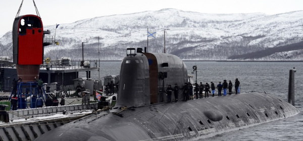 シエラ型原子力潜水艦