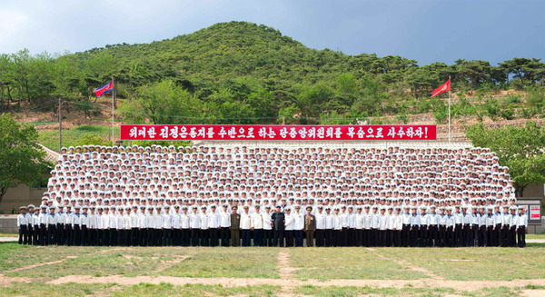 金正恩氏潜水艦視察_11