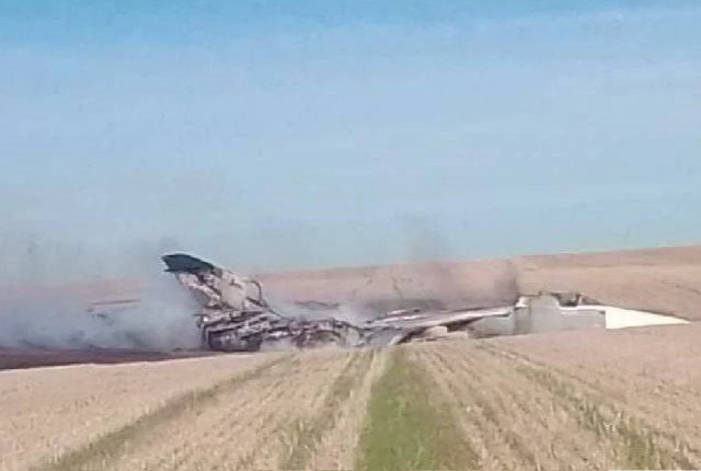 ウクライナの国境近くでロシアのSu-24墜落、原因は不明