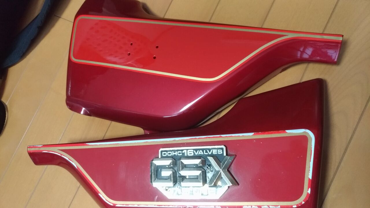 GSX750E／GSX1100E サイドカバー（左） GSX750E／GSX1100E サイドカバー（左） 【公式通販】