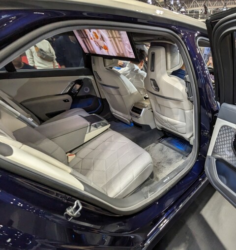 PXL_20231124_034709182