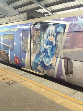 miku-train-in-bangkok-1-468x626