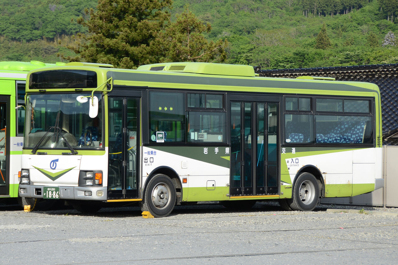 岩場 ZX670-6 : Hitachi Construction Marchinery