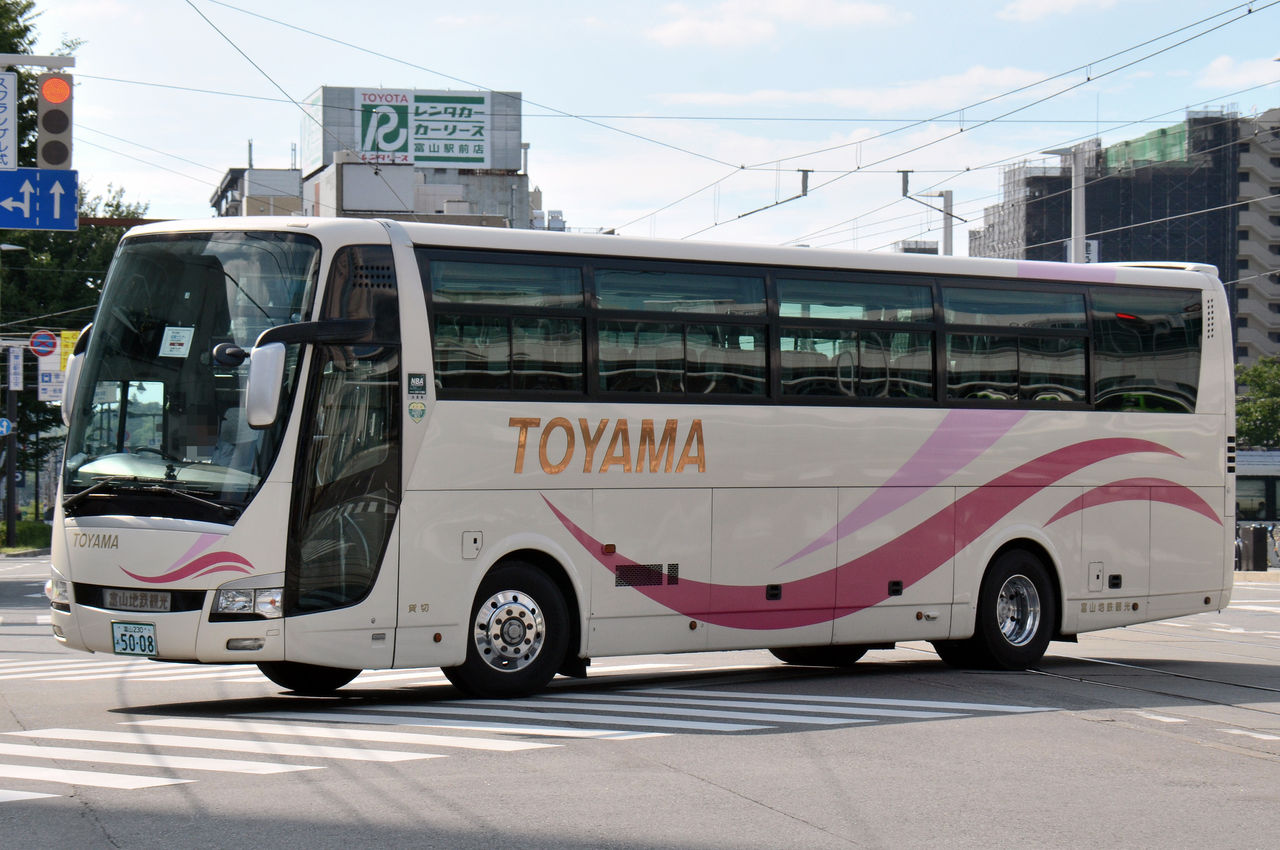 富山地方鉄道 貸切車 : ざっしーのただ載せてゆくだけ