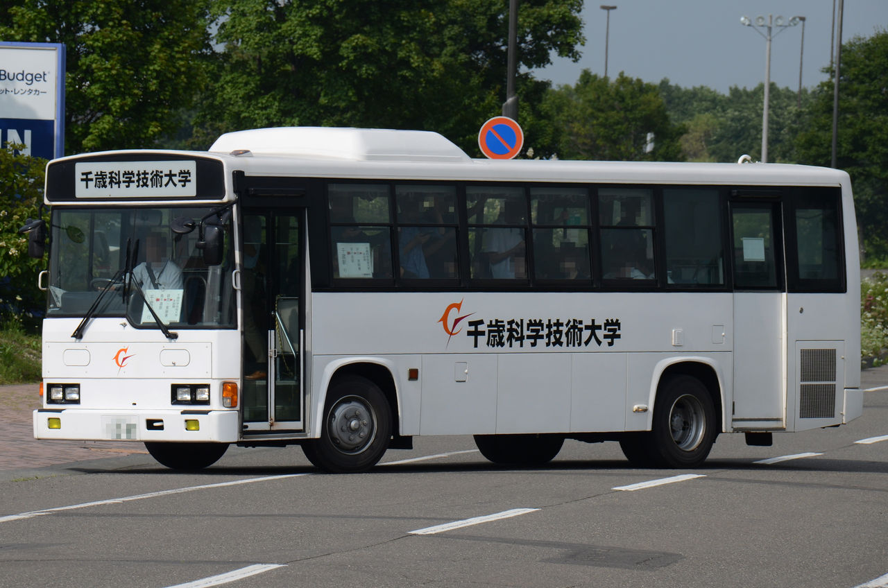 千歳科学技術大学のスクールバス ざっしーのただ載せてゆくだけ