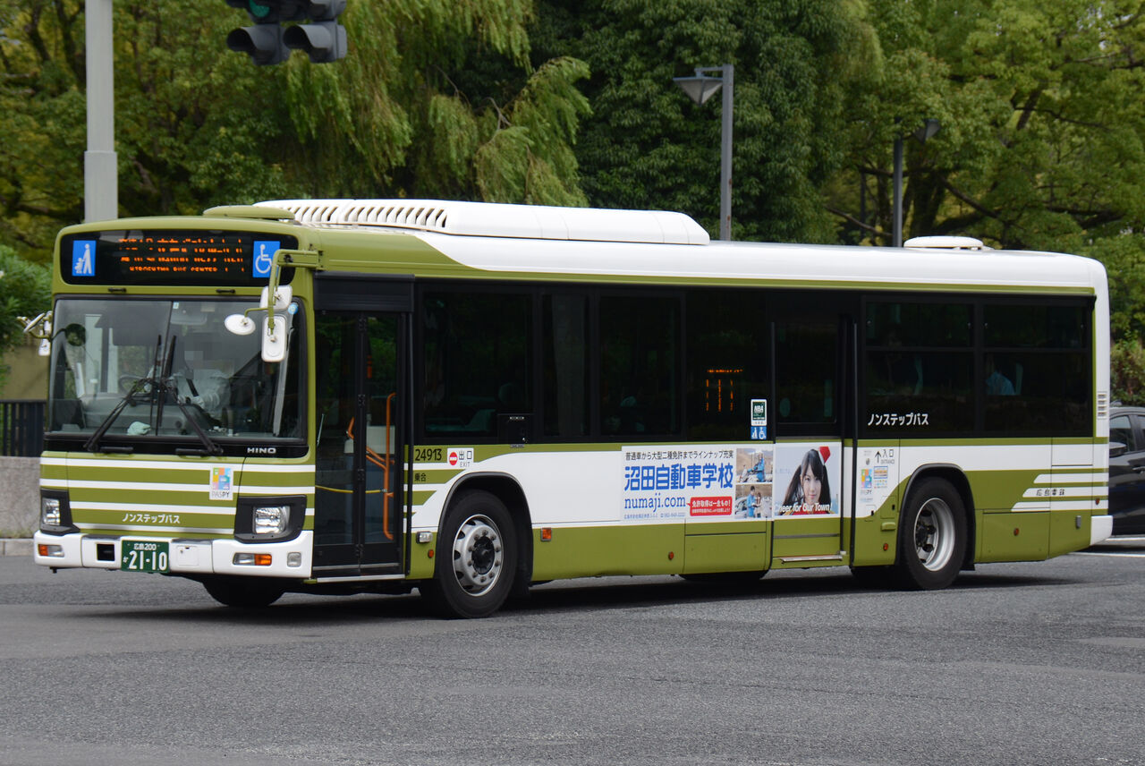 広島電鉄 大型車 ざっしーのただ載せてゆくだけ