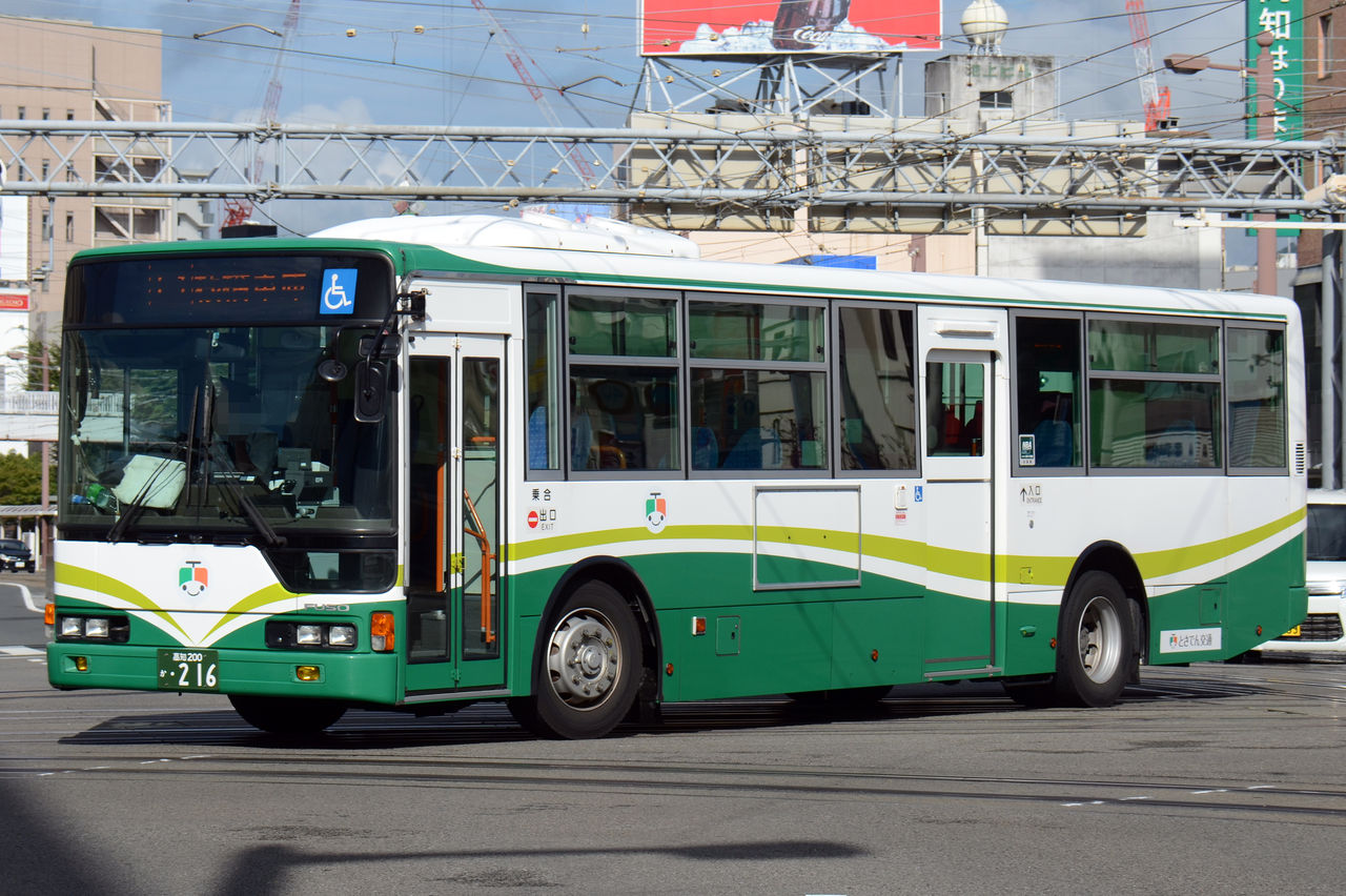 とさでん交通 大型車① : ざっしーのただ載せてゆくだけ