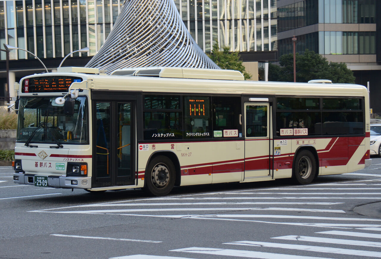 名古屋市交通局 基幹路線車 ざっしーのただ載せてゆくだけ