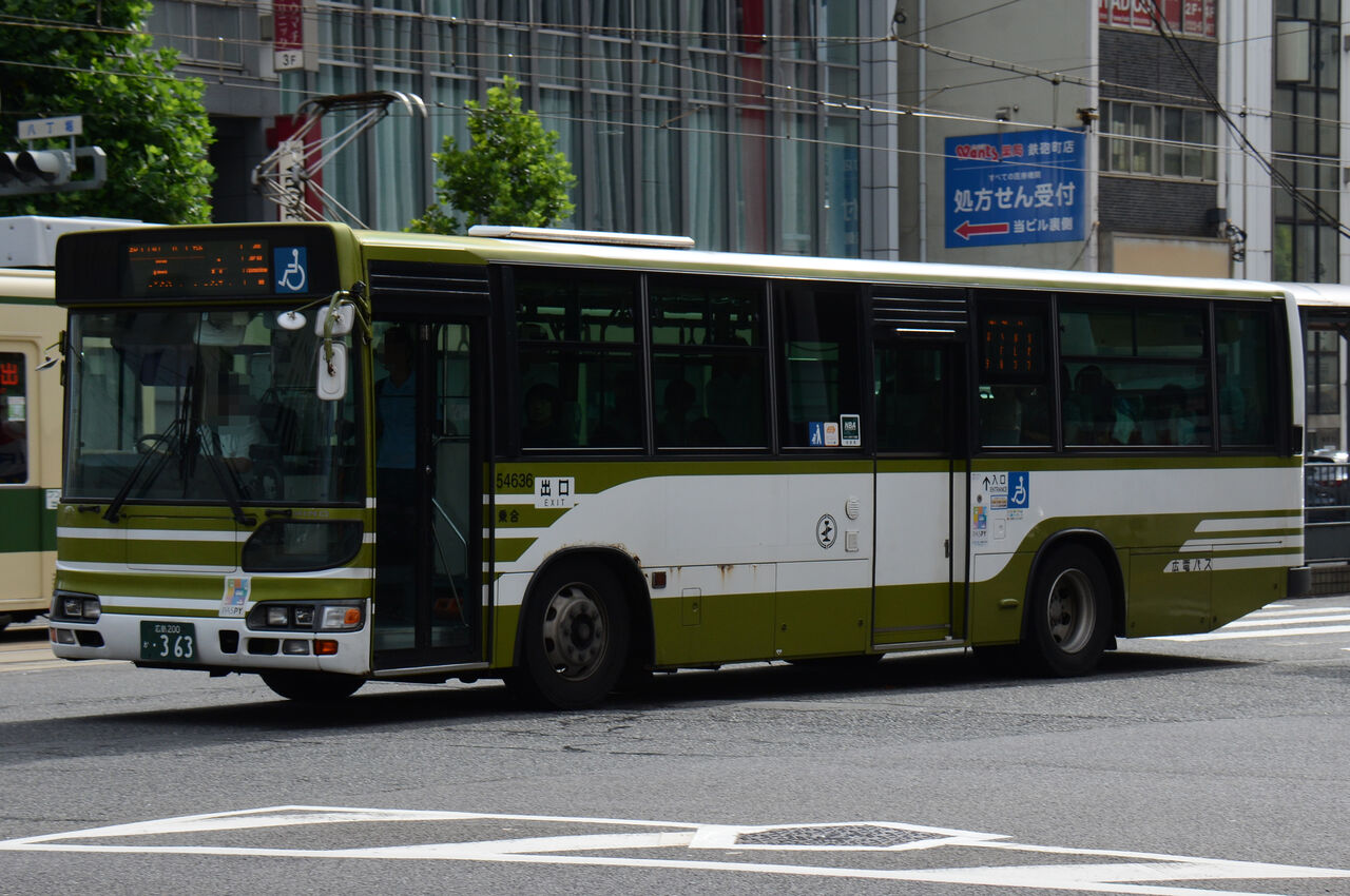 広島電鉄 大型車 ざっしーのただ載せてゆくだけ