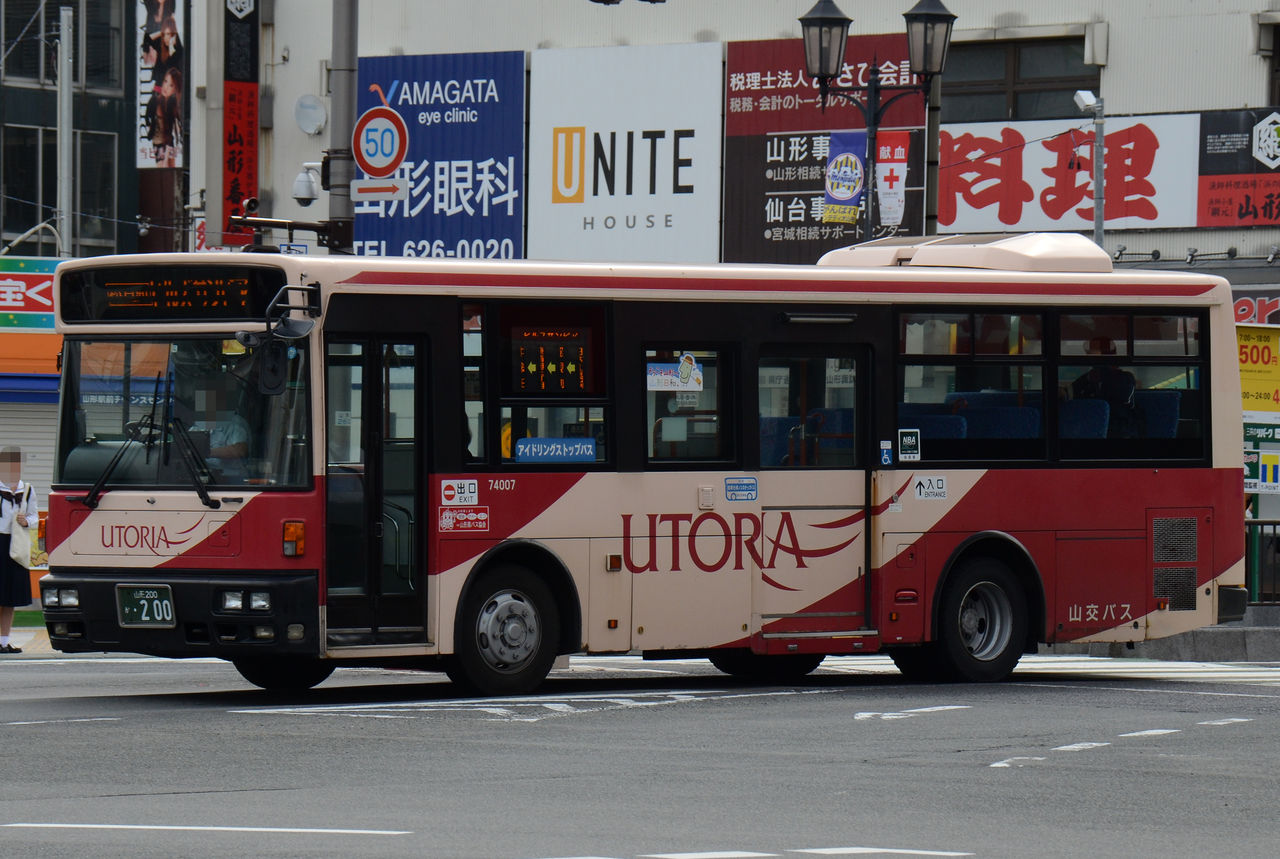 山交バス(山形交通) 中型車② : ざっしーのただ載せてゆくだけ