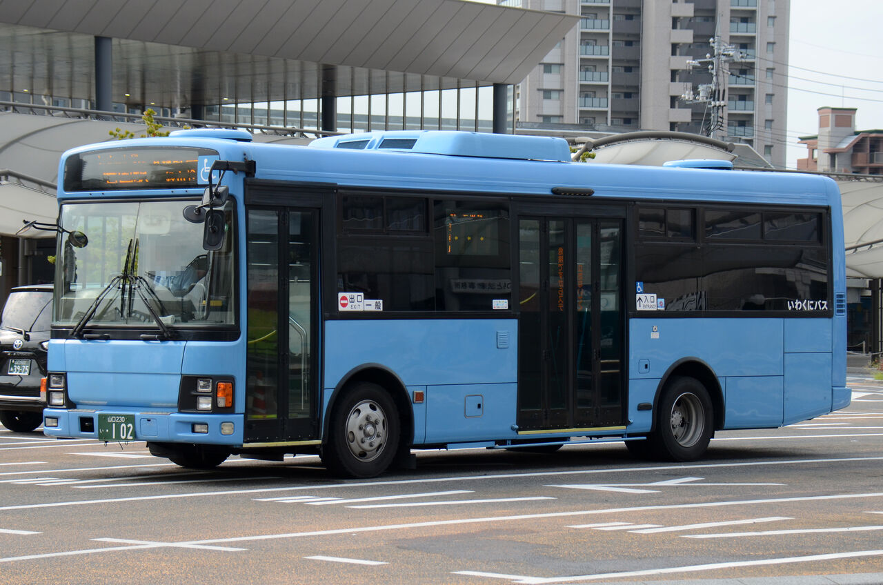 いわくにバス 中型移籍車 : ざっしーのただ載せてゆくだけ