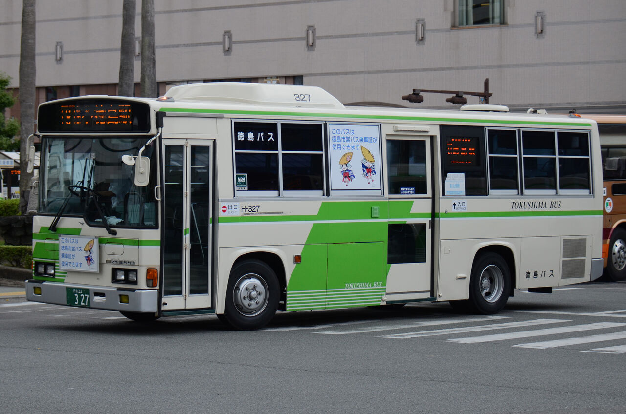 徳島市交通局→徳島バス/いすゞ/P-LV214K(IKC) | 都営バス資料館