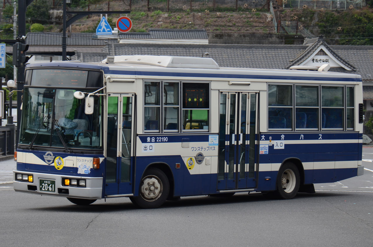 大分バス 中型車③ : ざっしーのただ載せてゆくだけ