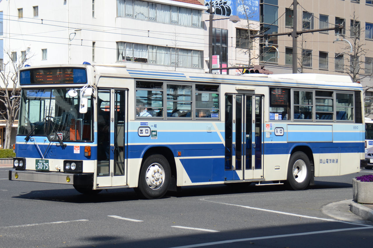 岡山電気軌道 岡山22か3075 : ざっしーのただ載せてゆくだけ