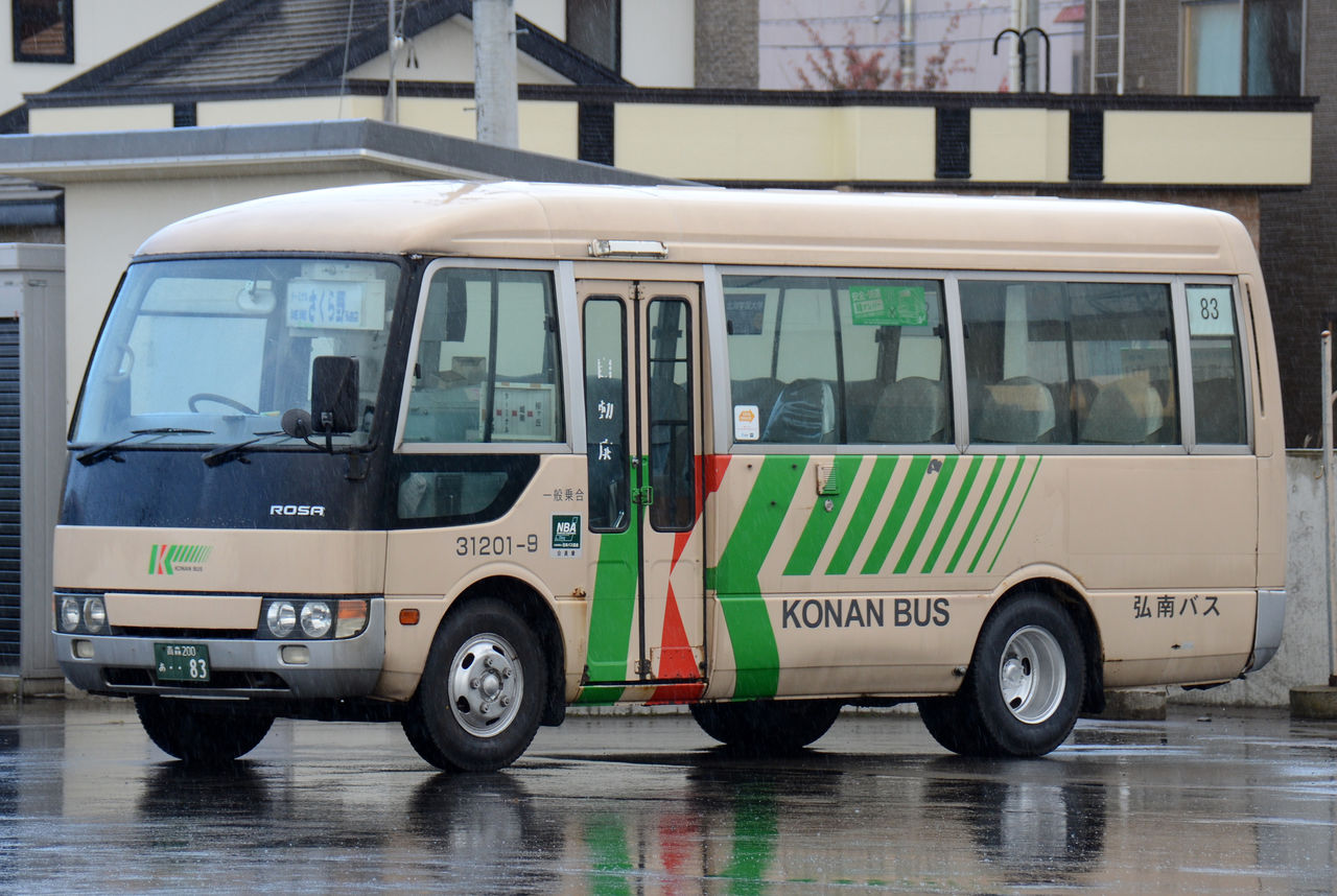 弘南バス 小型車 ざっしーのただ載せてゆくだけ
