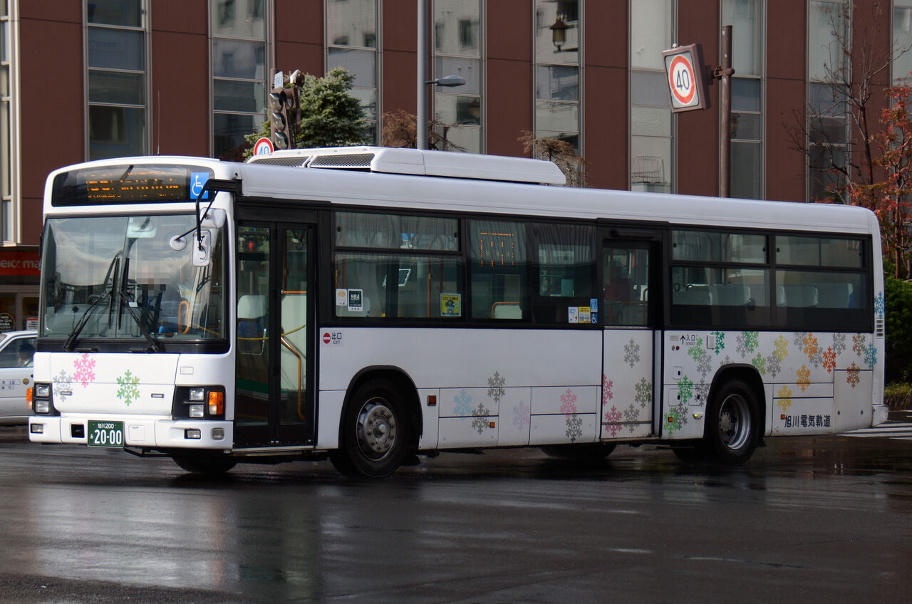 旭川電気軌道 大型車 ざっしーのただ載せてゆくだけ